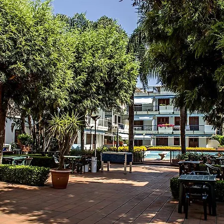 Fondachello Mare Dell'etna Apartament